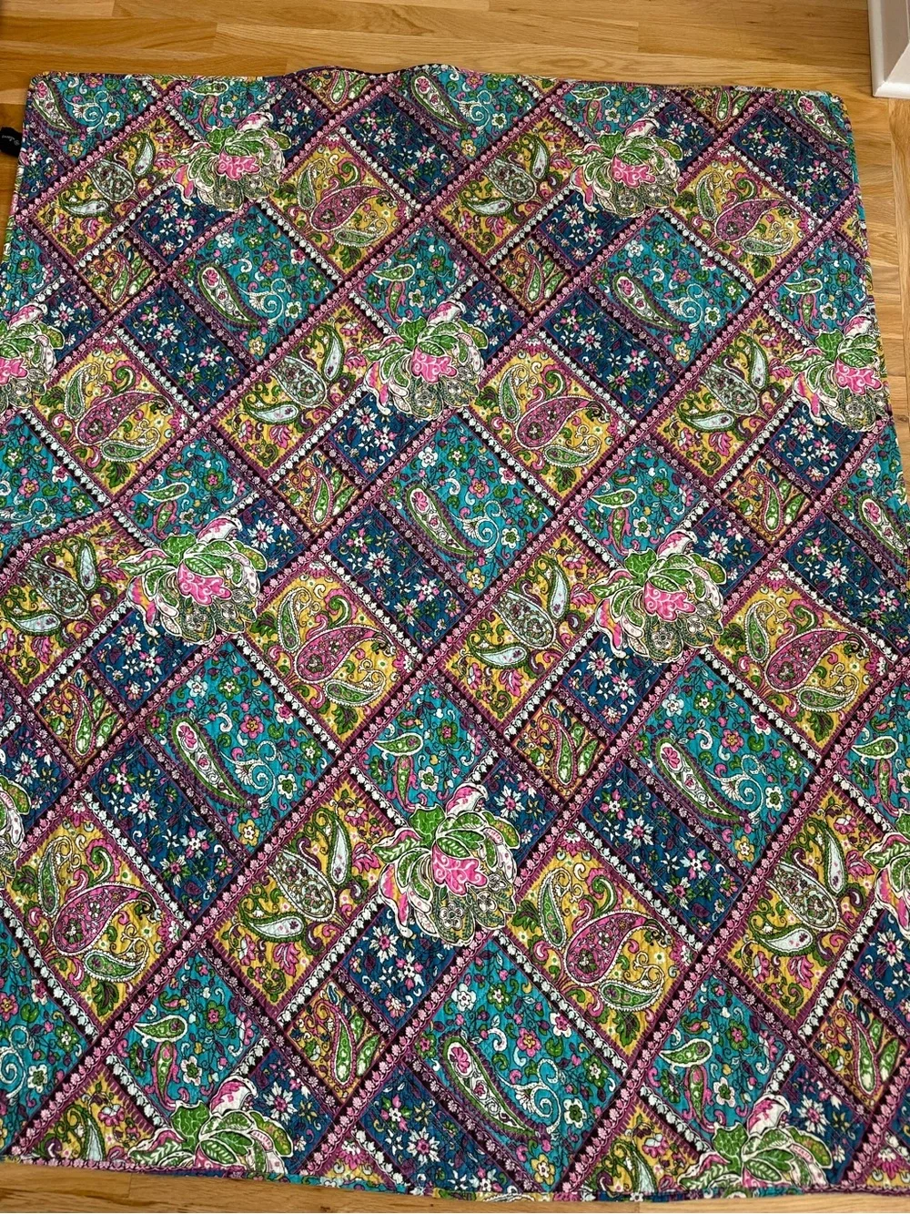 Paisley print cotton kantha stitch bed throw / India Palase